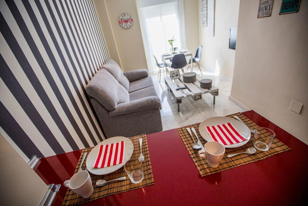 Ab Dominicum Apartamentos Малага Номер фото