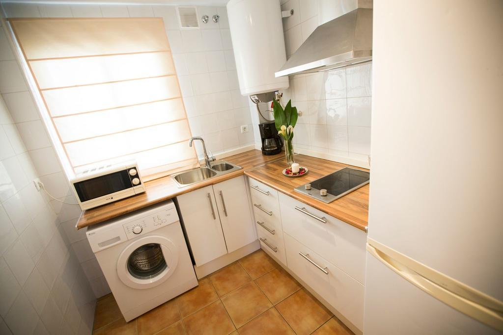 Ab Dominicum Apartamentos Малага Номер фото