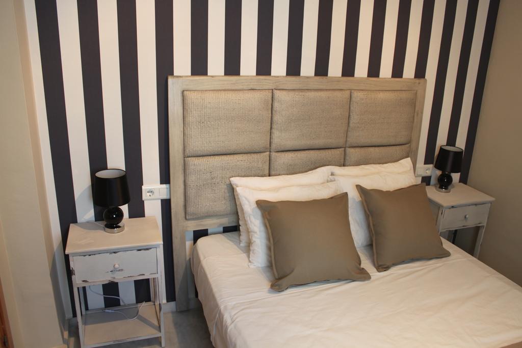 Ab Dominicum Apartamentos Малага Номер фото